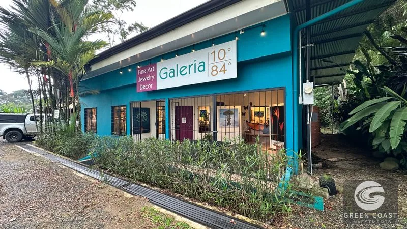 Prime Uvita Commercial Hub: High-Traffic Location with Expansion Potential & Garden Oasis — view 3, Uvita, Costa Rica