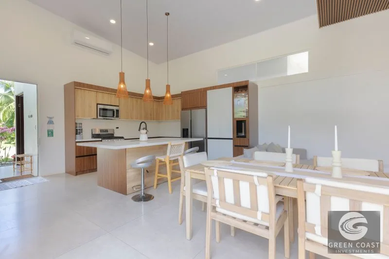 Uvita Luxury: Modern 4-Bed Home, Pool & Commercial Land near Whale's Tail Beach — view 13, Costa Rica, Costa Rica