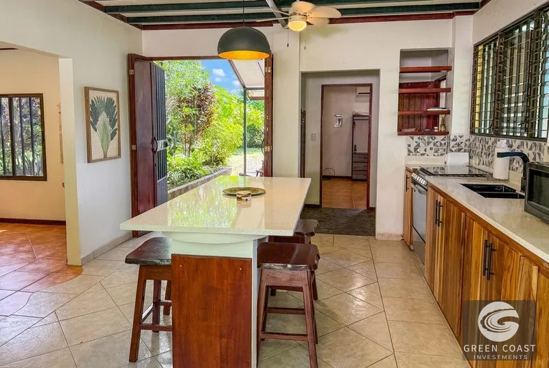 Ojochal Jungle Home: Private Pool, Mountain Views & Walk to Town. Income Potential! — view 7, Ojochal, Costa Rica