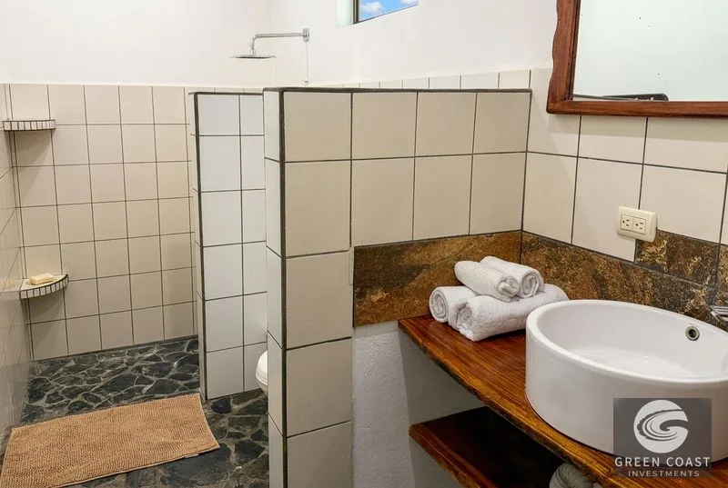 Ojochal Jungle Home: Private Pool, Mountain Views & Walk to Town. Income Potential! — view 10, Ojochal, Costa Rica
