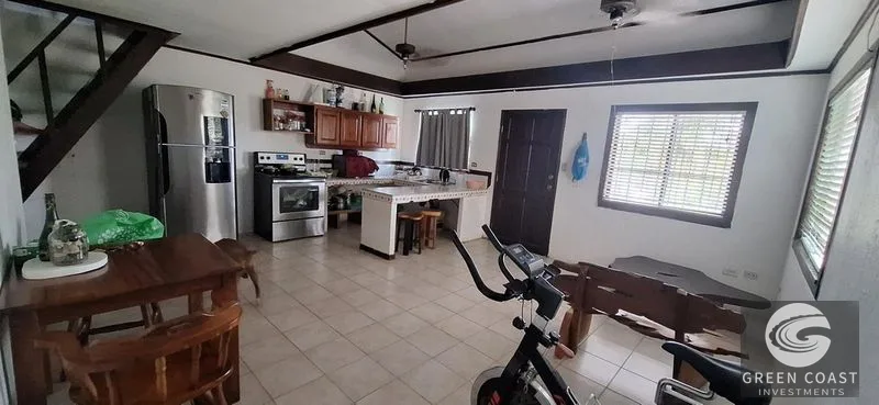 Affordable Hermosa home in walking distance to town and beach