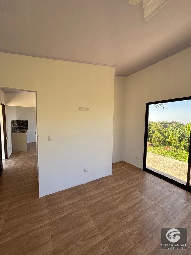 New home, spectacular ocean view in Playa Hermosa, Jaco.