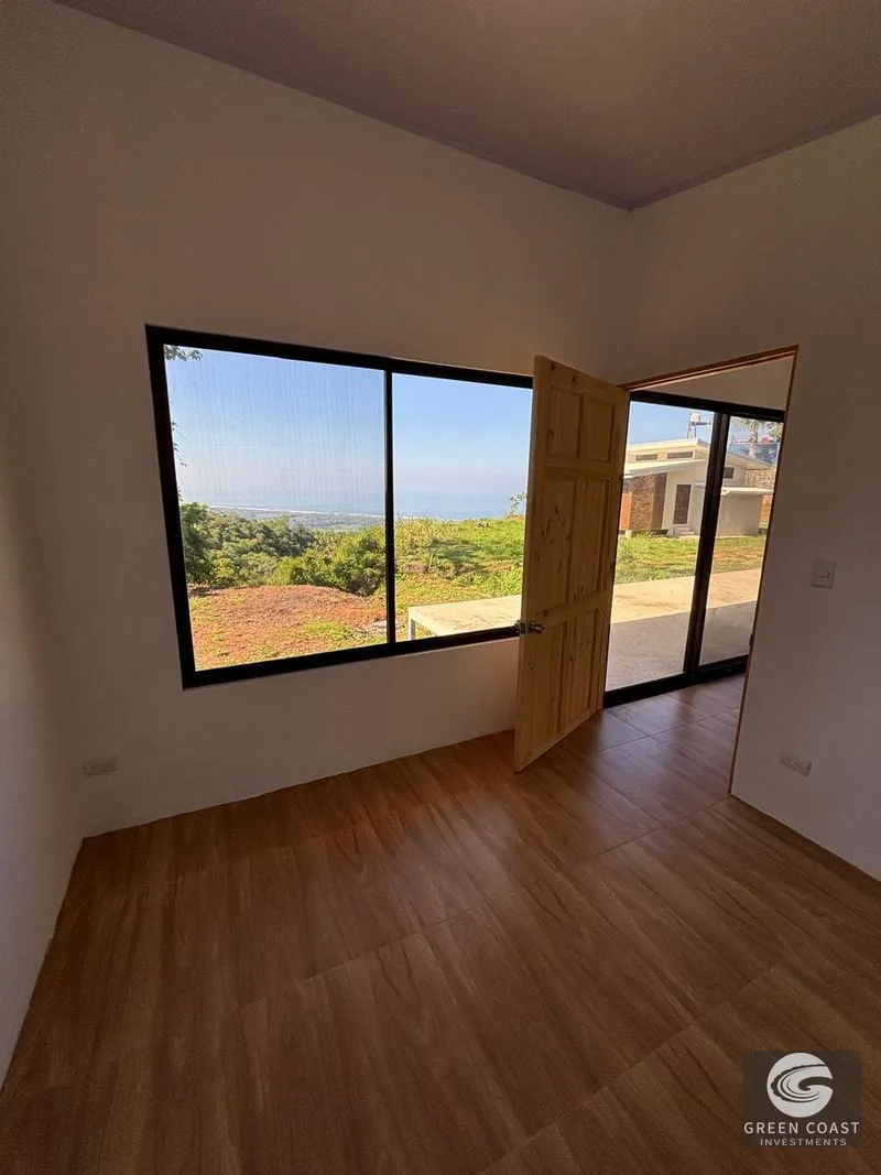 New home, spectacular ocean view in Playa Hermosa, Jaco.