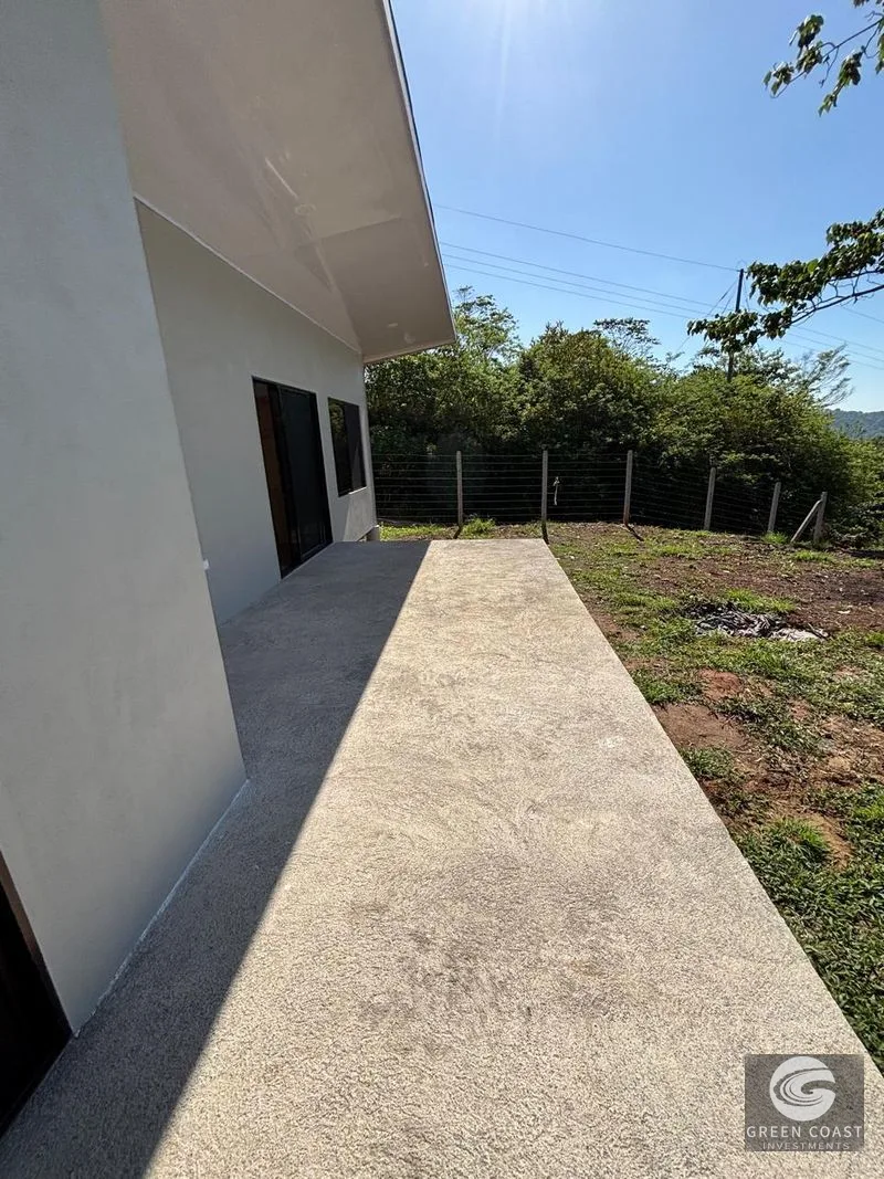 New home, spectacular ocean view in Playa Hermosa, Jaco.