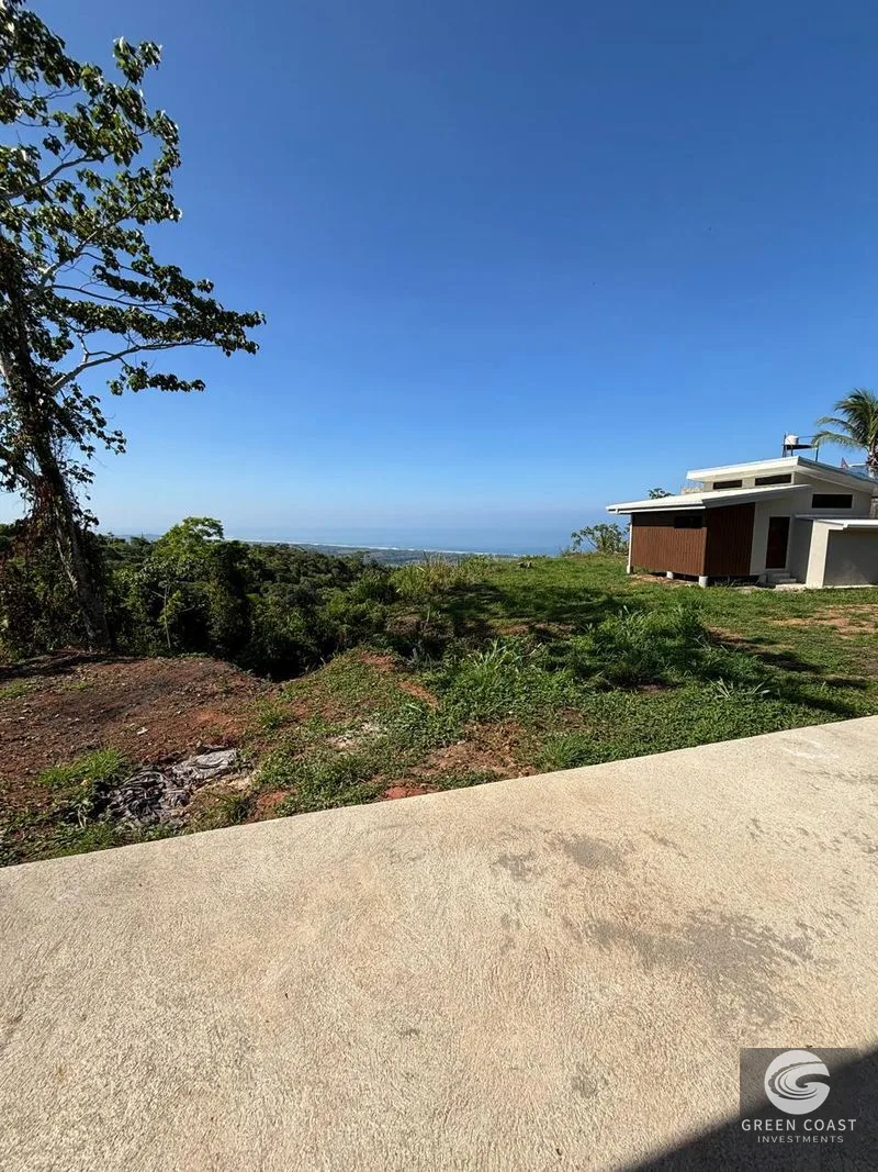 New home, spectacular ocean view in Playa Hermosa, Jaco.