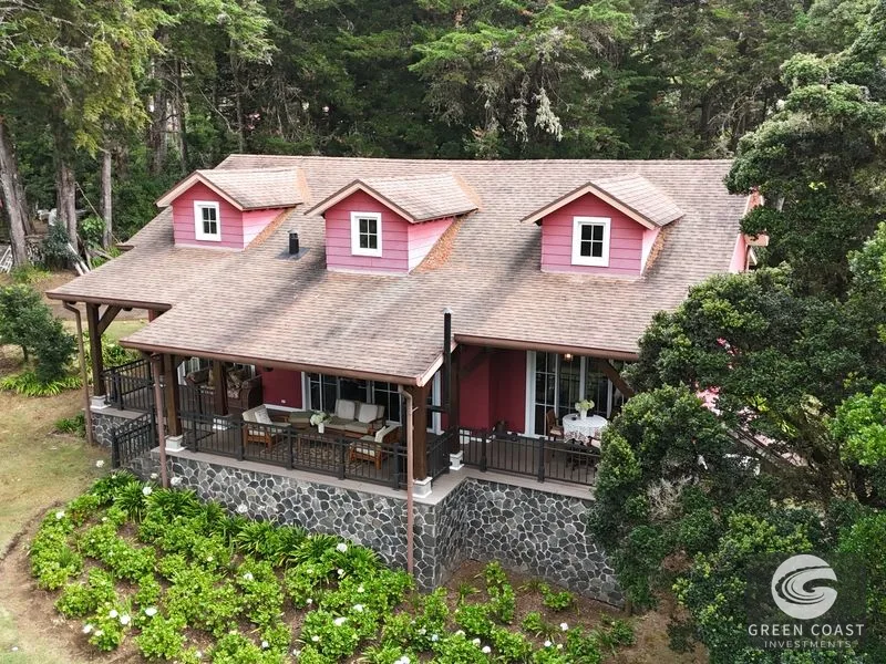Luxury 5-Bedroom Beachfront Home in Jacó Beach Village – Walk to Surf & Town — view 35, Jaco, Costa Rica