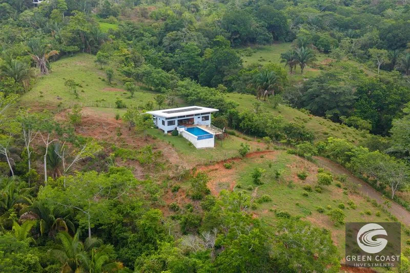 Solar Mountain Retreat: Infinity Ocean Views, Off-Grid Luxury & Serenity Near Quepos — view 5, Quepos, Parrita, Costa Rica