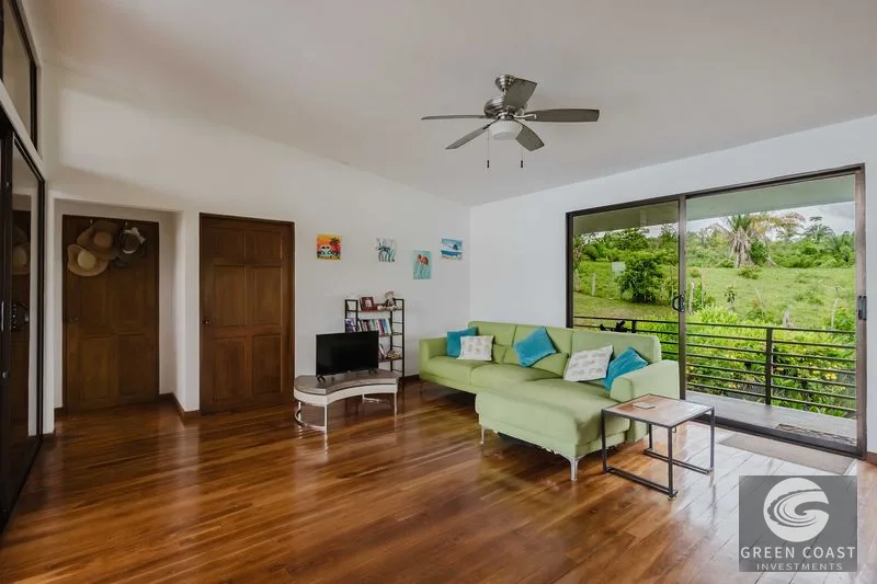 Solar Mountain Retreat: Infinity Ocean Views, Off-Grid Luxury & Serenity Near Quepos — view 10, Quepos, Parrita, Costa Rica
