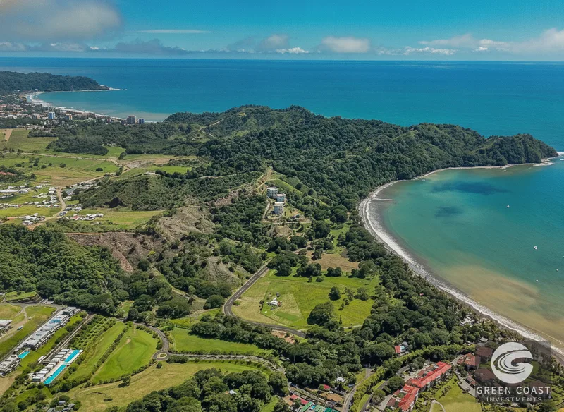 Herradura Luxury Villa: Gated, Furnished, Private Pool – Steps to Beach — view 9, Playa Herradura, Garabito, Costa Rica