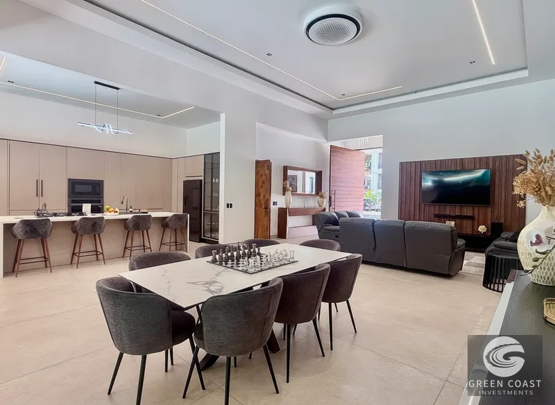 Herradura Luxury Villa: Gated, Furnished, Private Pool – Steps to Beach — view 14, Playa Herradura, Garabito, Costa Rica
