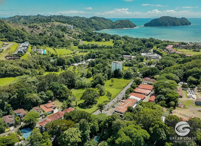 Herradura Luxury Villa: Gated, Furnished, Private Pool – Steps to Beach — view 36, Playa Herradura, Garabito, Costa Rica