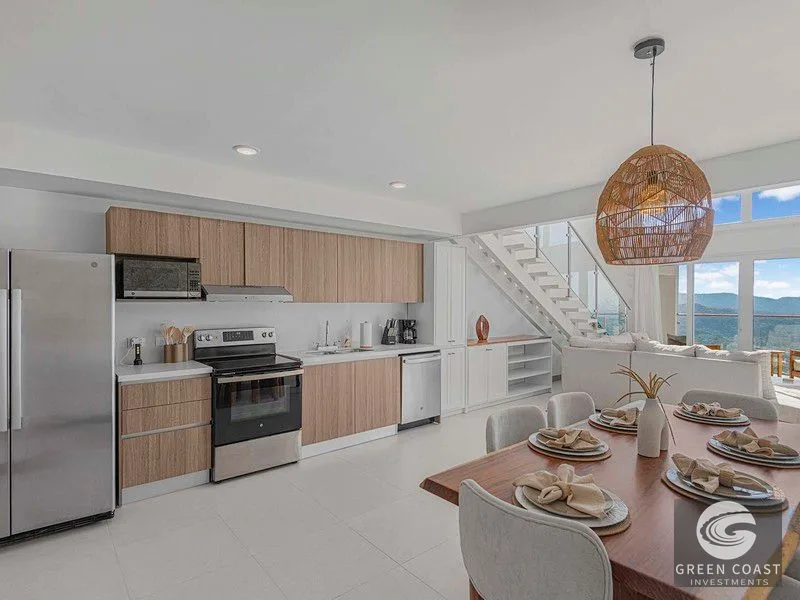 Luxury Oceanview Penthouse with Private Jacuzzi Terrace in Herradura — view 3, Jacó, Costa Rica