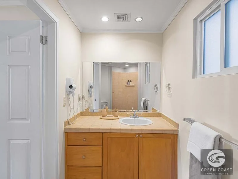 Luxury 3-Bed Condo in Los Sueños: Golf Course & Rainforest Views — view 12, Jacó, Costa Rica