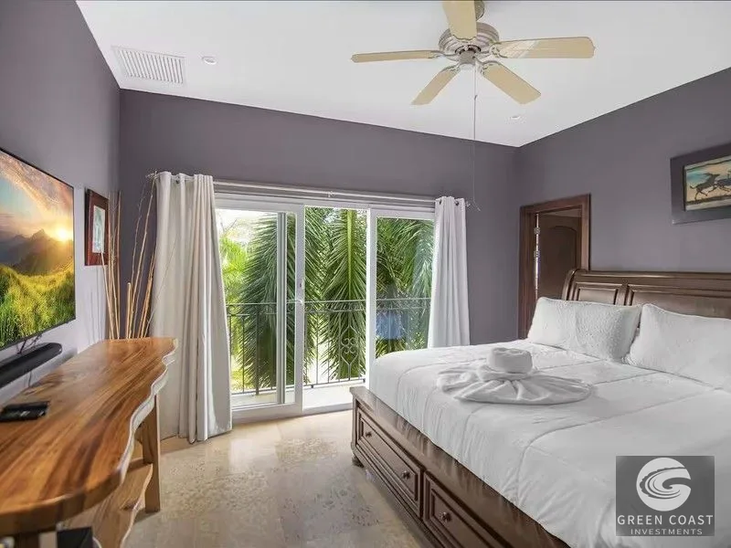 Oceanfront 2-Bed Condo in Jacó: Turnkey Beachfront Living with Pool & Views — view 14, Jaco, Costa Rica