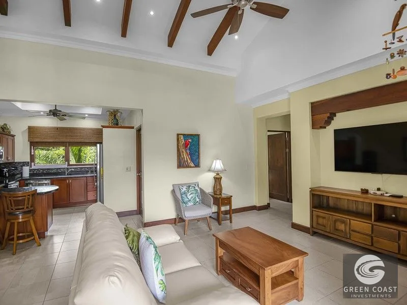Beachfront Jacó Condo: 2 Beds, 3 Baths, Fully Furnished with Pool & Gated Security — view 10, Jacó, Garabito, Costa Rica
