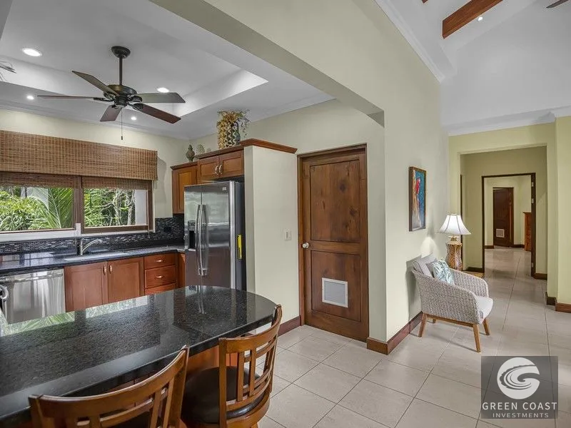 Beachfront Jacó Condo: 2 Beds, 3 Baths, Fully Furnished with Pool & Gated Security — view 13, Jacó, Garabito, Costa Rica