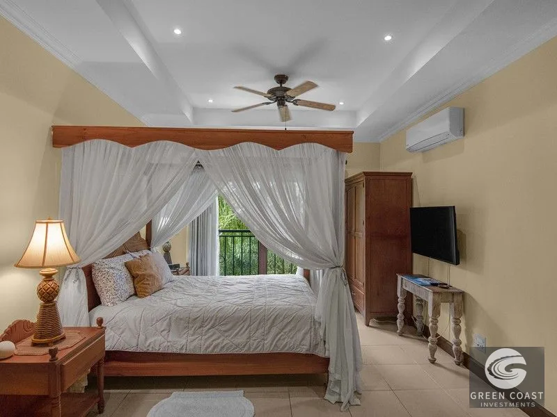 Beachfront Jacó Condo: 2 Beds, 3 Baths, Fully Furnished with Pool & Gated Security — view 17, Jacó, Garabito, Costa Rica