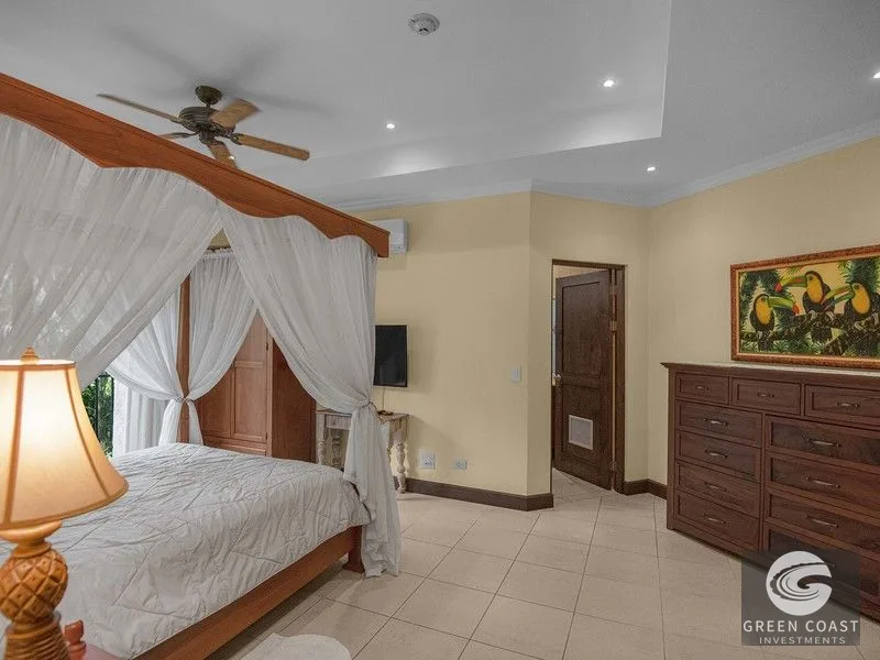 Beachfront Jacó Condo: 2 Beds, 3 Baths, Fully Furnished with Pool & Gated Security — view 19, Jacó, Garabito, Costa Rica
