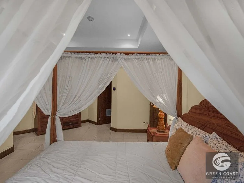 Beachfront Jacó Condo: 2 Beds, 3 Baths, Fully Furnished with Pool & Gated Security — view 20, Jacó, Garabito, Costa Rica