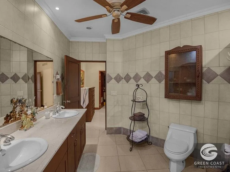 Beachfront Jacó Condo: 2 Beds, 3 Baths, Fully Furnished with Pool & Gated Security — view 29, Jacó, Garabito, Costa Rica