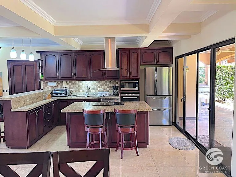 Bejuco Beachside Oasis: 4-Bed Home with Private Pool in Gated Community — view 14, Bejuco, Parrita, Costa Rica