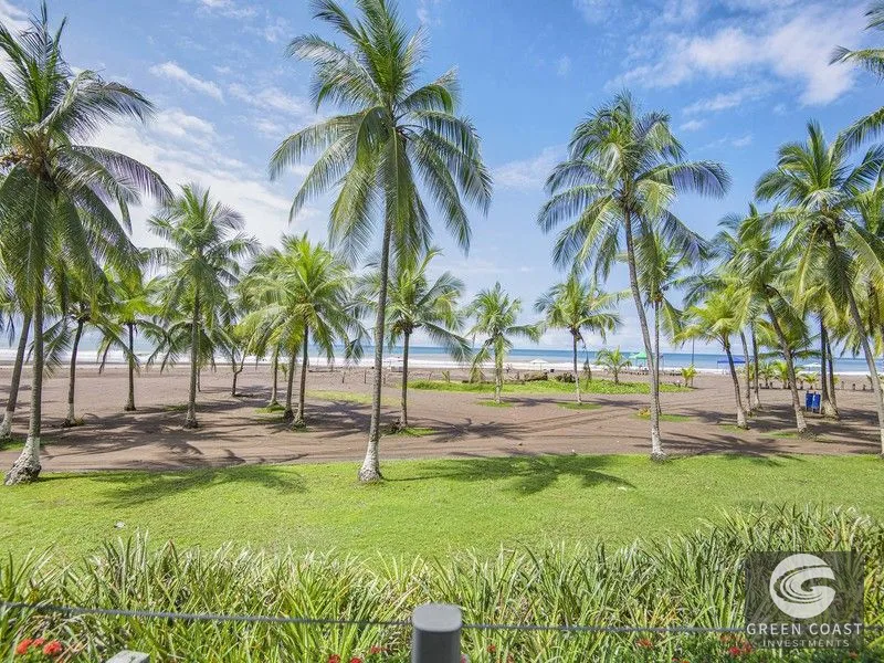Luxury Beachfront Condo in Jacó: Fully Renovated, Turn-Key & Oceanfront — view 5, Jacó, Costa Rica