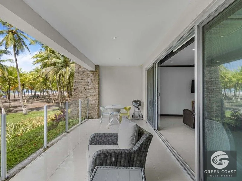 Luxury Beachfront Condo in Jacó: Fully Renovated, Turn-Key & Oceanfront — view 7, Jacó, Costa Rica