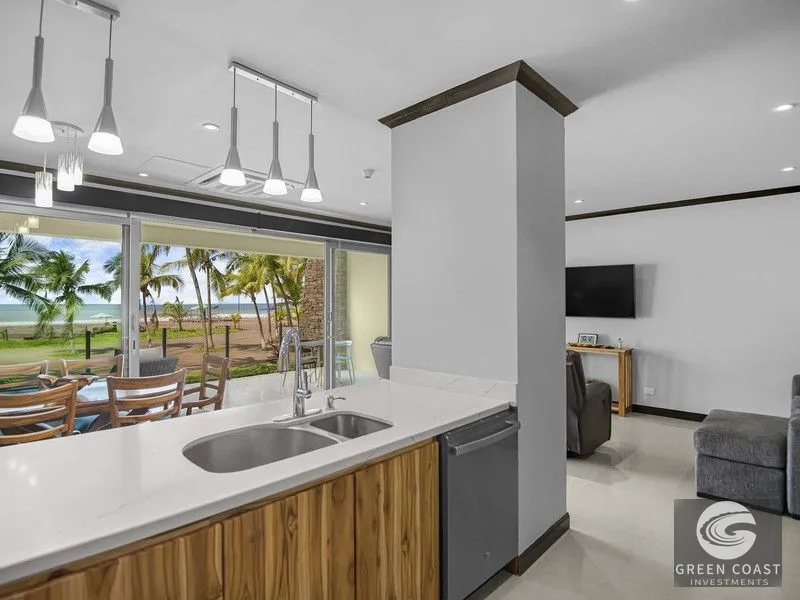 Luxury Beachfront Condo in Jacó: Fully Renovated, Turn-Key & Oceanfront — view 13, Jacó, Costa Rica