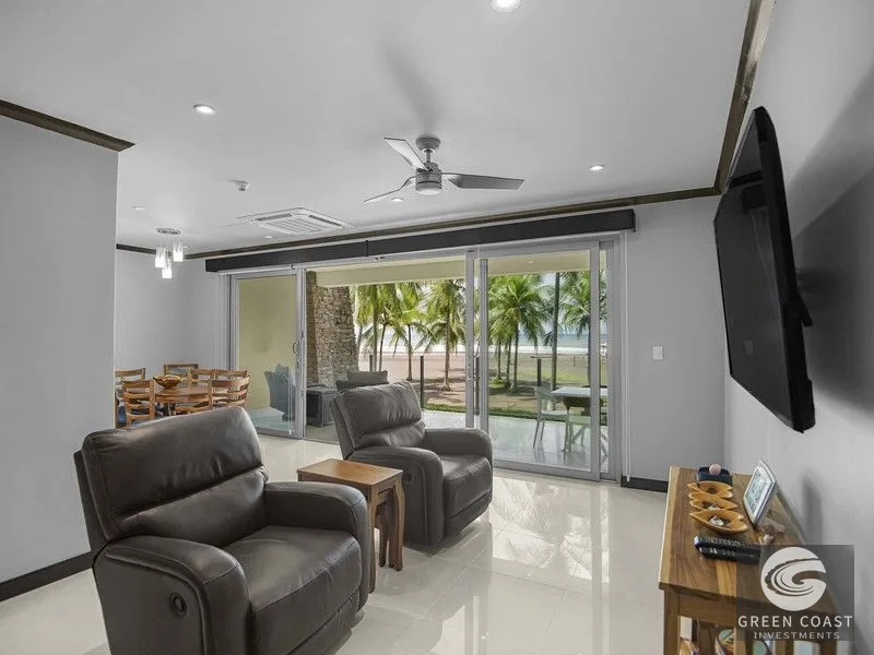 Luxury Beachfront Condo in Jacó: Fully Renovated, Turn-Key & Oceanfront — view 15, Jacó, Costa Rica