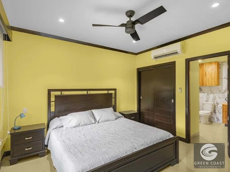 Luxury Beachfront Condo in Jacó: Fully Renovated, Turn-Key & Oceanfront — view 18, Jacó, Costa Rica