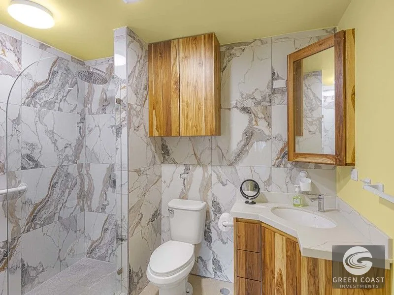 Luxury Beachfront Condo in Jacó: Fully Renovated, Turn-Key & Oceanfront — view 19, Jacó, Costa Rica