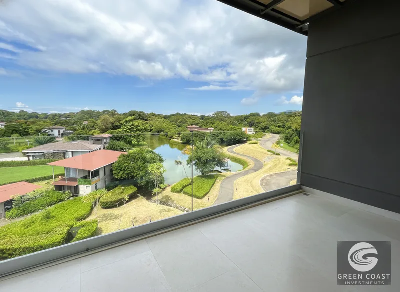 Luxury Beachfront Condo in Jacó: Fully Renovated, Turn-Key & Oceanfront — view 40, Jacó, Costa Rica