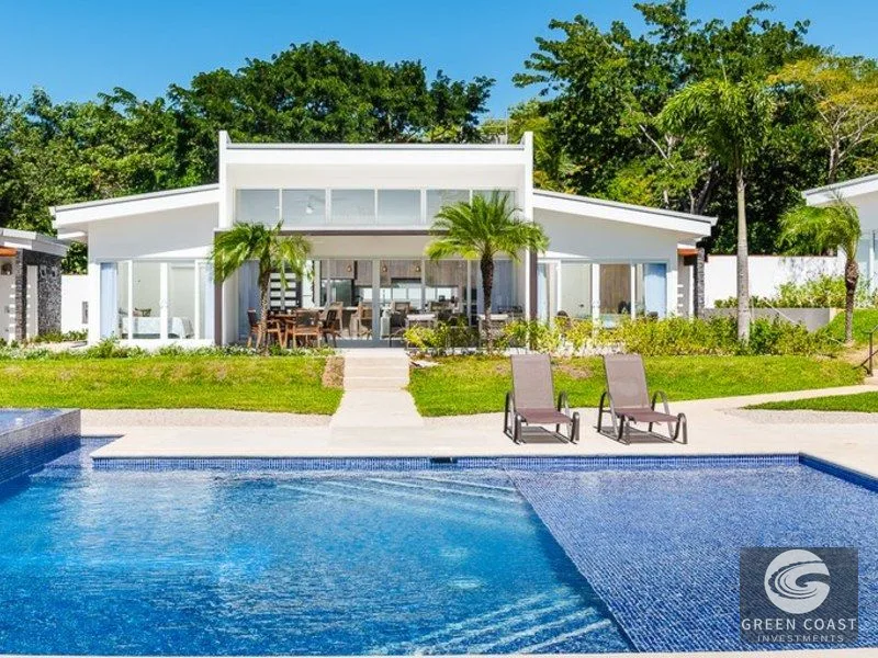 Luxury Beachfront Condo in Jacó: Fully Renovated, Turn-Key & Oceanfront — view 46, Jacó, Costa Rica