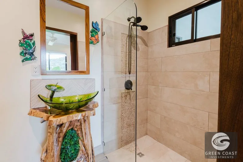 Panoramic Ocean View Estate in Hills of Portalon: Modern Luxury with Infinity Pool & Fruit Orchard — view 15, Quepos, Costa Rica