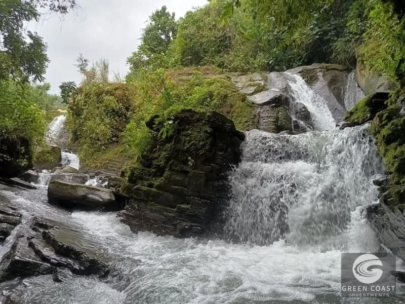 Riverfront Eco-Paradise: 33-Acre Estate with Waterfalls near Manuel Antonio & Dominical — view 2, Quepos, Costa Rica