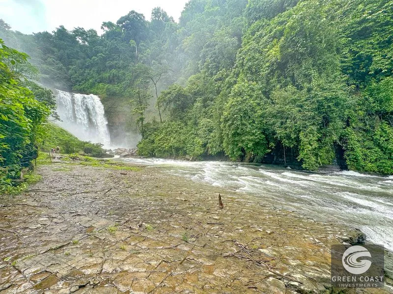 Breathtaking 210 Foot Waterfall on Over 200 Acres of Land in the Lush Hills & Mountains of Perez Zeledon – with SO MANY Additional Development Options! — view 6
