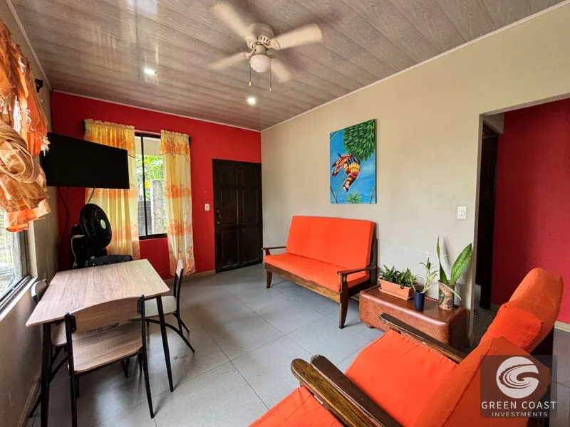 Riverside Oasis: 2-Bed Home with Expansive Yard & Fruit Trees Near Quepos — view 5, Londres, Quepos, Costa Rica