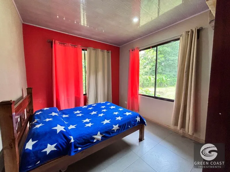 Riverside Oasis: 2-Bed Home with Expansive Yard & Fruit Trees Near Quepos — view 7, Londres, Quepos, Costa Rica