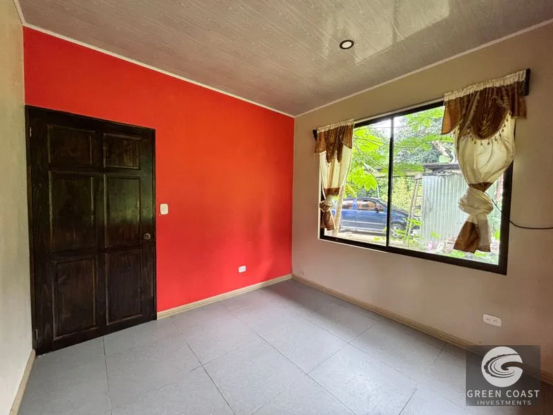 Riverside Oasis: 2-Bed Home with Expansive Yard & Fruit Trees Near Quepos — view 13, Londres, Quepos, Costa Rica