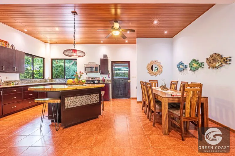Dominical Oasis: 5-Bed Tropical Retreat, Walk to Beach, Pool & Gardens — view 9, Dominical, Dominical, Costa Rica
