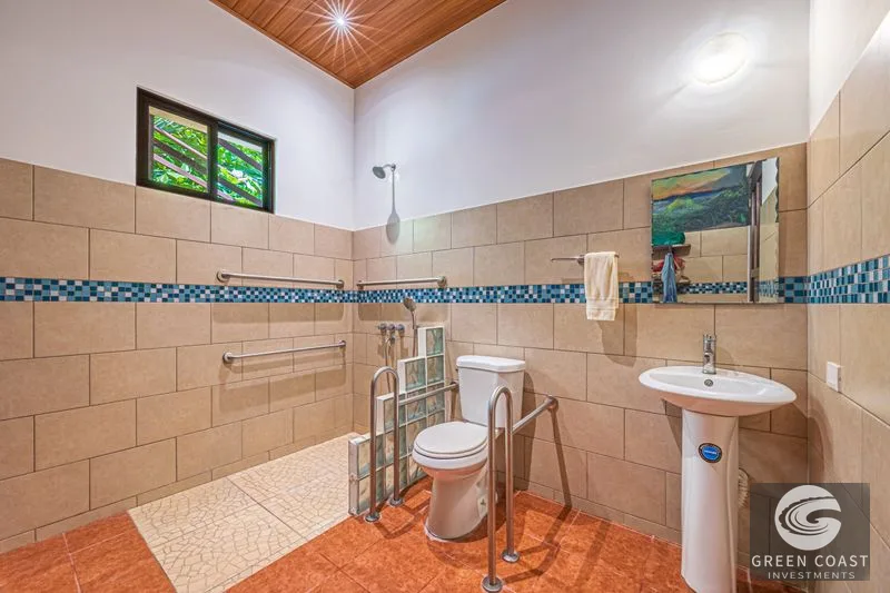 Dominical Oasis: 5-Bed Tropical Retreat, Walk to Beach, Pool & Gardens — view 40, Dominical, Dominical, Costa Rica