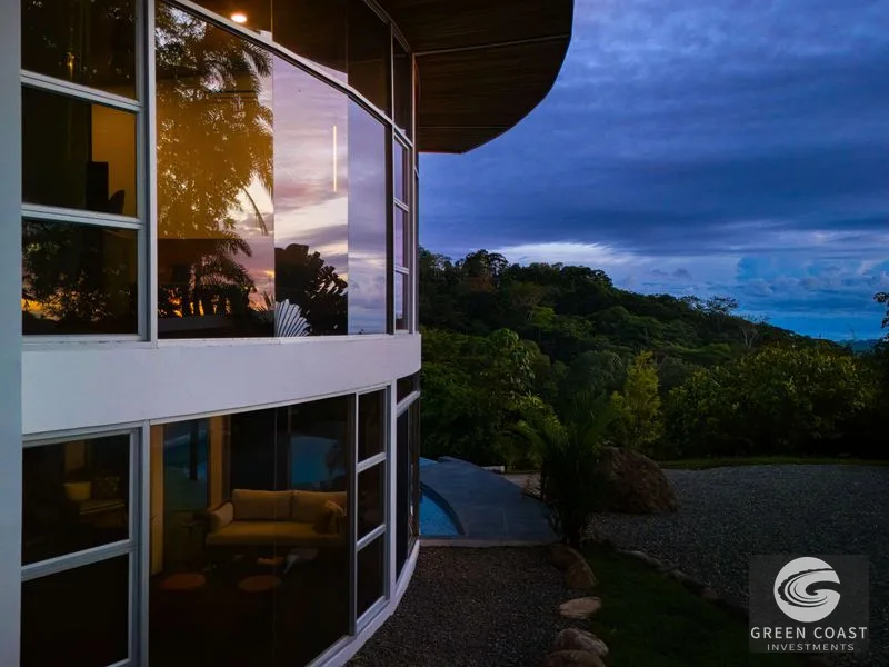 The Glass House: Ojochal Ocean View Luxury with Infinity Pool & Solar — view 111, Ojochal, Ojochal, Costa Rica