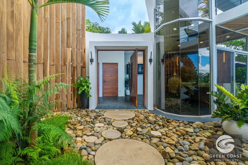 The Glass House: Ojochal Ocean View Luxury with Infinity Pool & Solar — view 37, Ojochal, Ojochal, Costa Rica