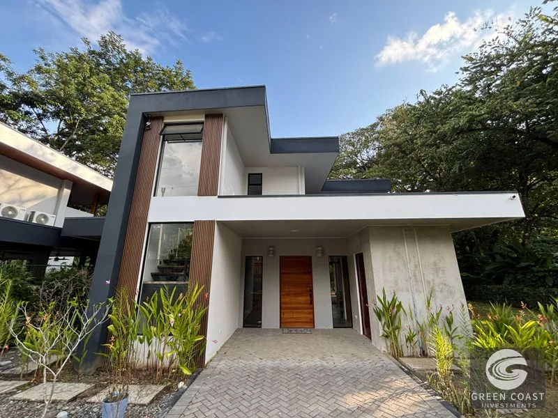 Uvita Luxury: Jungle Oasis with Private Pool & Financing – Fully Furnished 3-Bed Dream Home! — view 2, Uvita, Osa, Costa Rica