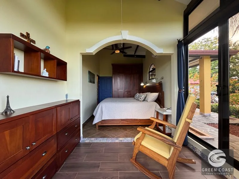 Oceanview Retreat with Guesthouse & Pool in Gated Community - US-Style Fixed Mortgage Available! — view 10, Quepos, Parrita, Costa Rica