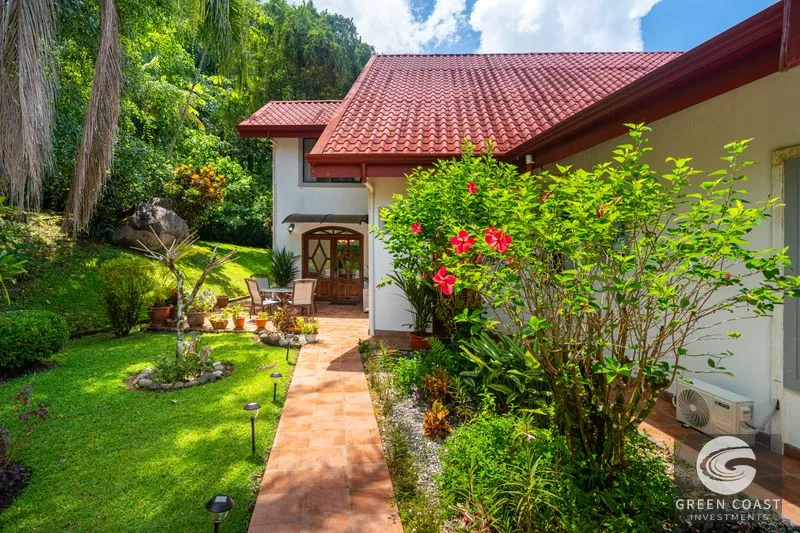 Private Ojochal Estate: Jungle Luxury with Panoramic Ocean Views & Artisan Craftsmanship — view 6, Ojochal, Ojochal, Costa Rica