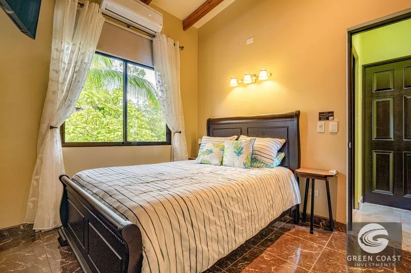 Ojochal Luxury: Ocean View 4-Bed Villa, Infinity Pool, 10 Acres & Waterfalls — view 22, Ojochal, Osa, Costa Rica
