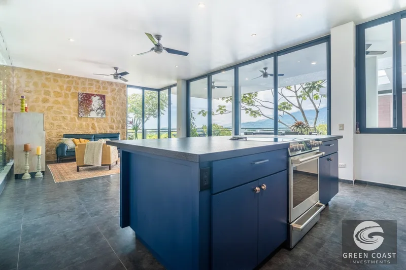 Luxury Ojochal Estate: Ocean & Mountain Views, Private Pool, 3+ Acres — view 6, Puerto Cortés, Osa, Costa Rica