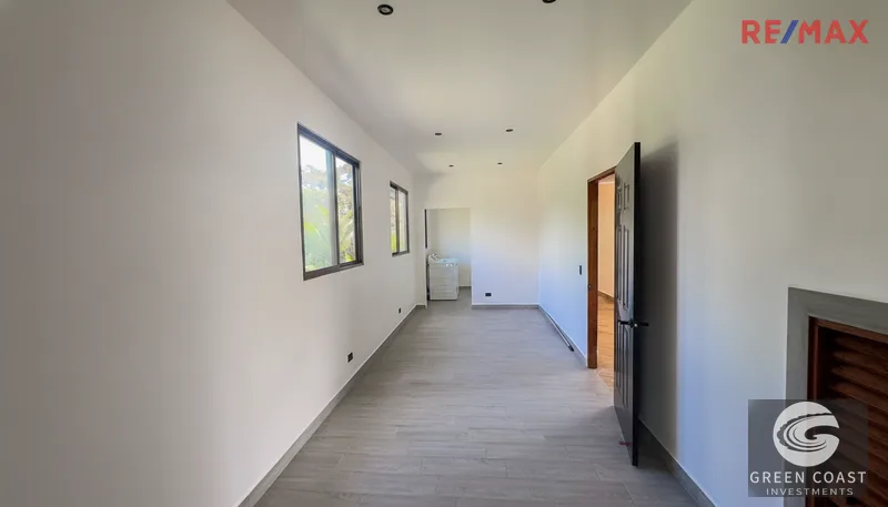 New 4-Bed Luxury Villa in Manuel Antonio's Exclusive Gated Community with Mountain & Lake Views — view 12, Quepos, Costa Rica