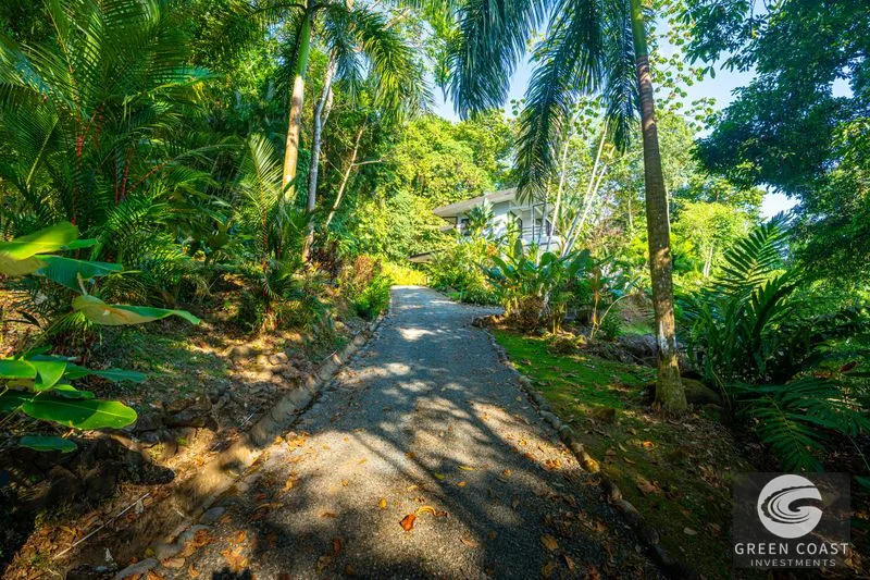 Uvita Oceanview Sanctuary: Private 3-Bed Luxury Retreat with Infinity Pool & Whale's Tail Views — view 11, Bahia Ballena, Osa, Costa Rica